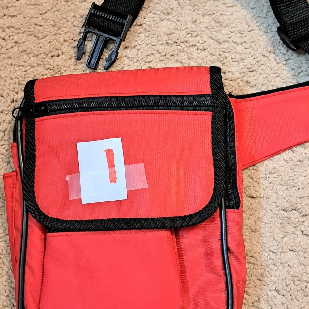 RED HANDBAG POUCH